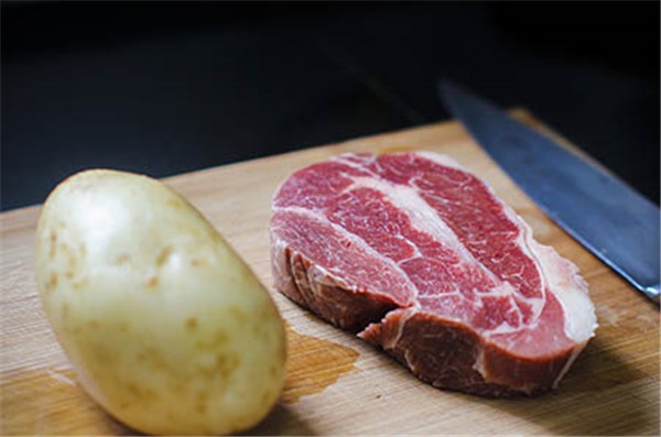 茯苓加蛋清可以祛斑增白润泽皮肤，怎么做茯苓祛斑面膜 茯苓 蛋清 祛斑 面膜 第1张