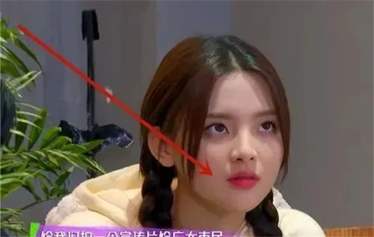 杨超越的「迪奥色号」火了，曝光价格后，成女神必备单品 迪奥 杨超越 口红 第2张