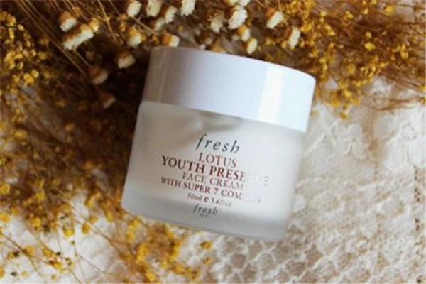 馥蕾诗涂抹式面膜：含牡丹及甘草萃取物可均匀肤色 馥蕾诗 面膜 第2张