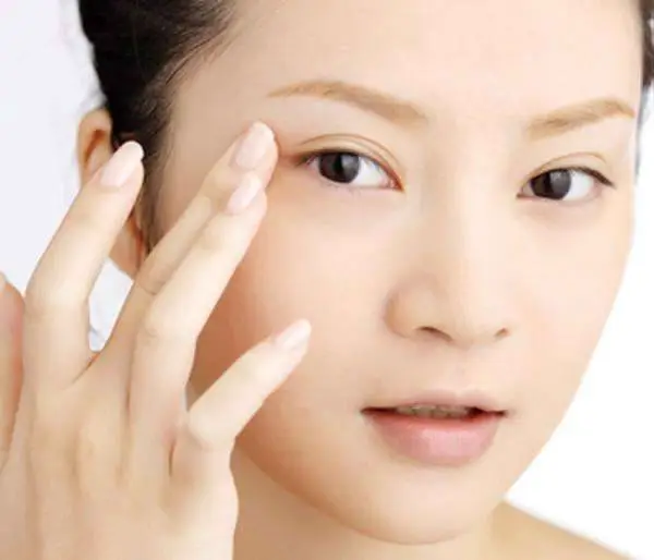 柠檬汁中含有维生素，抗氧化作用显著可帮助去除脂肪粒 柠檬汁 脂肪粒 第3张