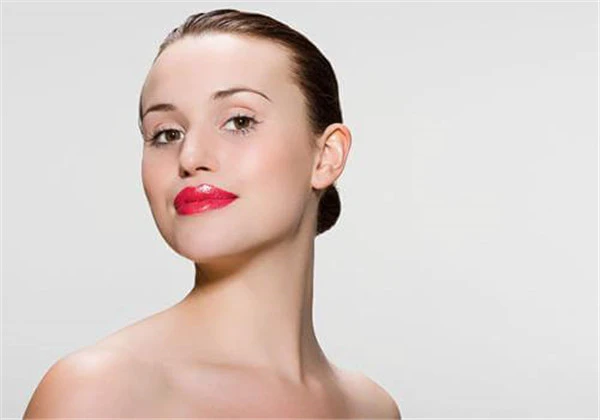 颈霜对去除颈纹有用吗 护肤 第3张