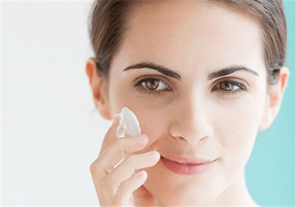 蛋清可以去黑头吗，怎么用蛋清去黑头 护肤 第1张