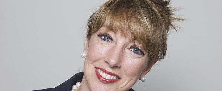 怎样盘头发好看 盘头发 美妆 第1张