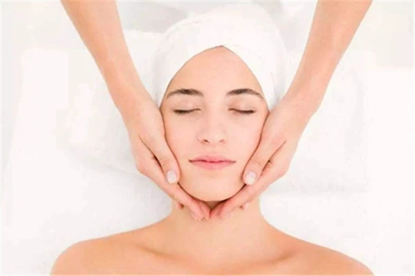 延缓衰老的方法，按摩脸部更新衰老细胞 延缓衰老 方法 第2张