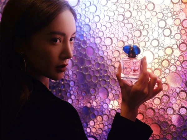 阿玛尼全新MY WAY香水芬芳上市 香水 阿玛尼 第8张