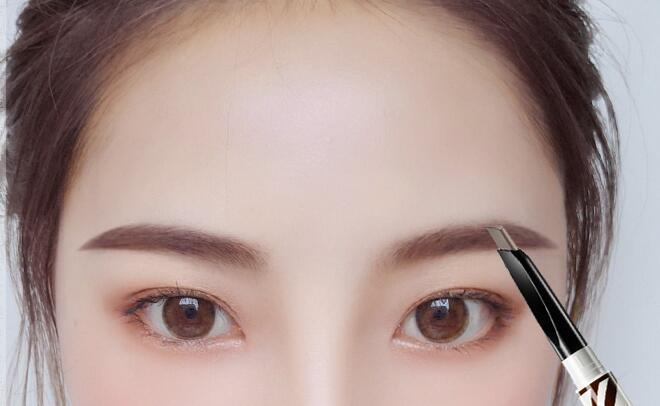 淡妆眉毛怎么画，画眉简单教程步骤图片 淡妆 淡妆眉毛怎么画 淡妆眉毛怎么画好看图片 美妆 第1张