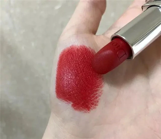迪奥口红的「王牌色」，除了999 740更高级显白，524气质优雅 口红 第8张