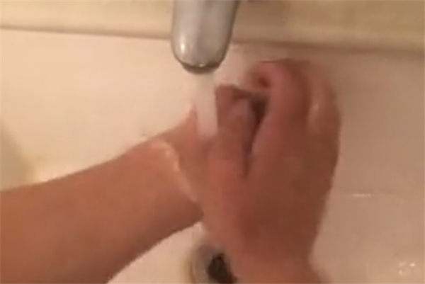 自然旋律磨砂膏使用后感觉如何,怎么正确使用 角质 第1张 自然旋律磨砂膏使用后感觉如何,怎么正确使用 角质 第1张