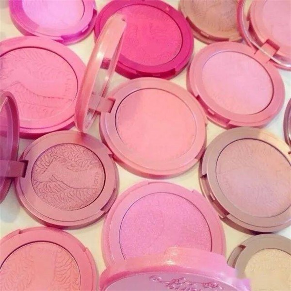 画腮红的步骤，腮红对整个妆容的重要性 腮红 妆容 第1张