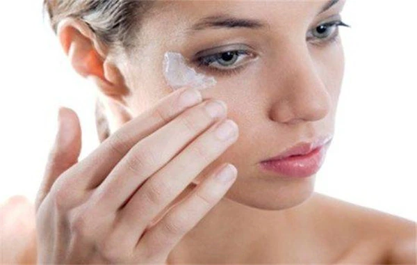 西红柿含很高的维生素,能消除色素沉着美白皮肤 美白 皮肤 第2张 西红柿含很高的维生素,能消除色素沉着美白皮肤 美白 皮肤 第2张