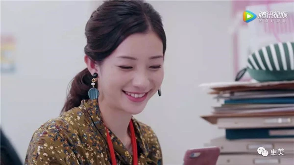 细弯眉妆容打造超强时尚感和精致度，细弯眉画法 细弯眉 时尚感 第35张