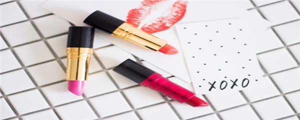 冬天一般涂什么颜色的口红，怎样挑选一款适合自己的口红 护肤 第1张