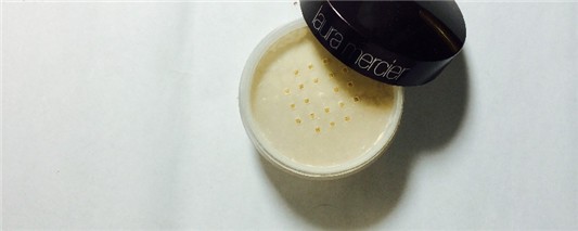 保湿粉饼和蜜粉可以只用一个吗 保湿 粉饼 蜜粉 只用 一个 第1张 保湿粉饼和蜜粉可以只用一个吗 保湿 粉饼 蜜粉 只用 一个 第1张