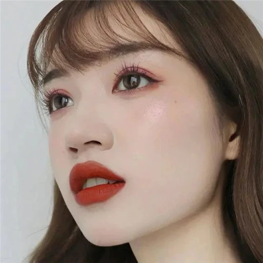 红调口红千千万,娇兰214显白,雅诗兰黛333高级,别只知道999了 口红 第2张 红调口红千千万,娇兰214显白,雅诗兰黛333高级,别只知道999了 口红 第2张