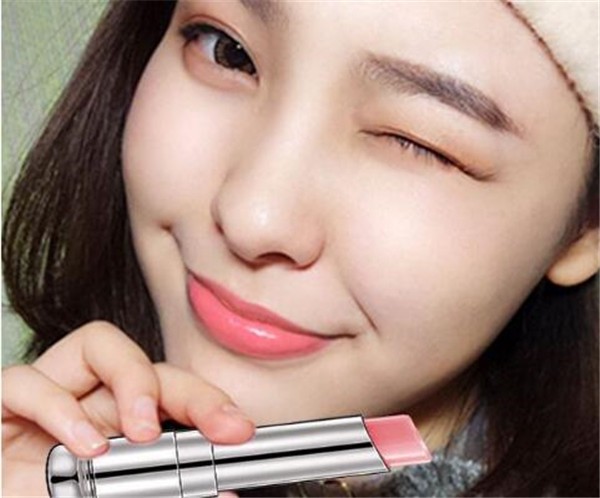 涂口红没有严格年龄限制，全年龄都可以用 口红 年龄限制 第1张