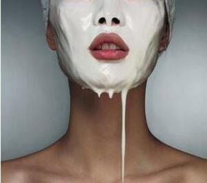 牛奶怎么做面膜好用，牛奶敷面膜的正确步骤图片 面膜 牛奶敷面膜方法 牛奶敷面膜的正确方法步骤教程图片 护肤 第1张