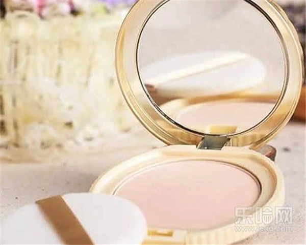 粉饼和散粉哪个定妆效果好 护肤 第7张