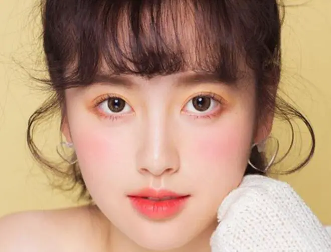 晒伤妆怎么化，藏族姑娘教你自然上妆方法 化妆 晒伤妆化妆方法 晒伤妆化妆方法步骤图 美妆 第3张