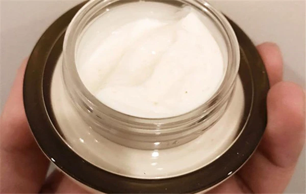 ahc面霜是透明的吗，面霜的乳化方法 AHC 面霜 第2张