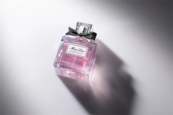 教你怎么分辨迪奥香水的真假 迪奥 第2张