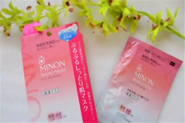 敏感肤质选择滋养功能的面膜,定期使用让肌肤更水润 敏感肤质 面膜 第2张 敏感肤质选择滋养功能的面膜,定期使用让肌肤更水润 敏感肤质 面膜 第2张