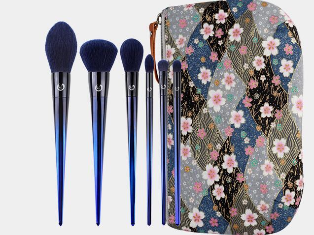 化妆刷套装什么牌子好,2018化妆刷高性价比排行榜 化妆刷 化妆刷套装 化妆刷套装什么牌子好 美妆 第1张 化妆刷套装什么牌子好,2018化妆刷高性价比排行榜 化妆刷 化妆刷套装 化妆刷套装什么牌子好 美妆 第1张