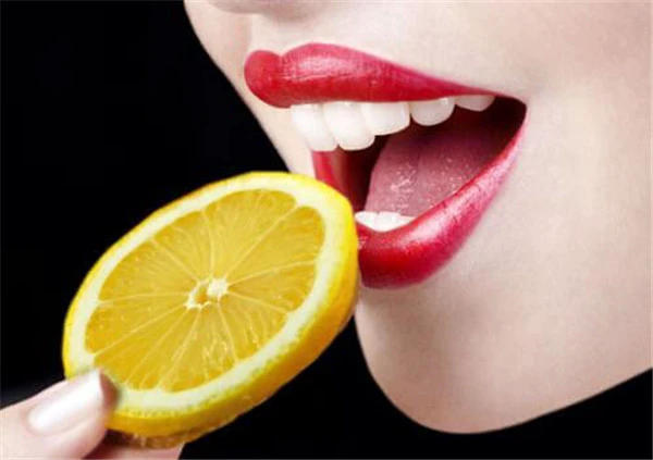 冷光美白牙齿后酸疼怎么回事 护肤 第2张