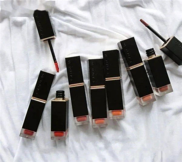 SUQQU秋季唇釉哑而不干颇受好评，哑而不干的口红 SUQQU 唇釉 第2张