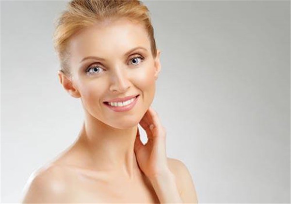 皮肤粗糙吃什么可以改善,吃点这个比护肤品都有效 护肤 第1张 皮肤粗糙吃什么可以改善,吃点这个比护肤品都有效 护肤 第1张