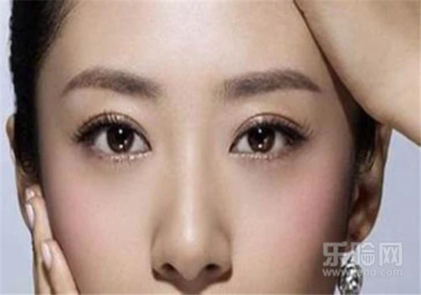 绣眉后多久能恢复自然 护肤 第2张