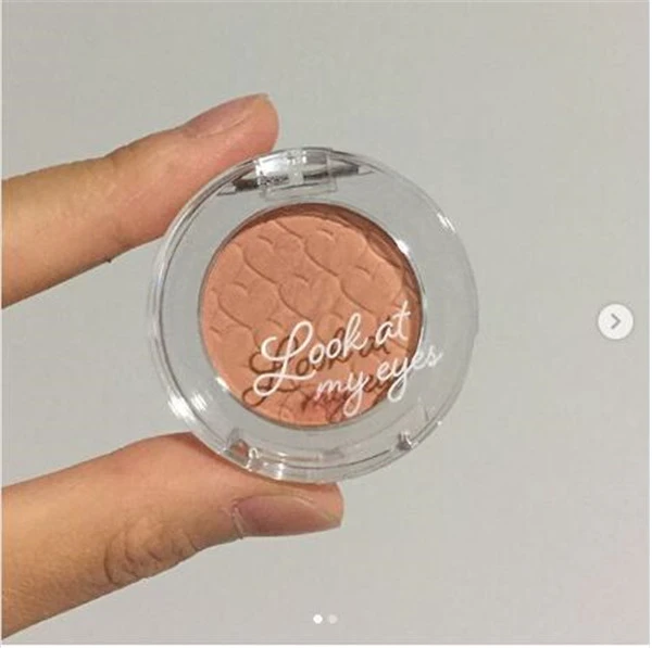 眼影渐层怎么晕染的漂亮，眼影打底色怎么画才美 眼影 打底色 第7张