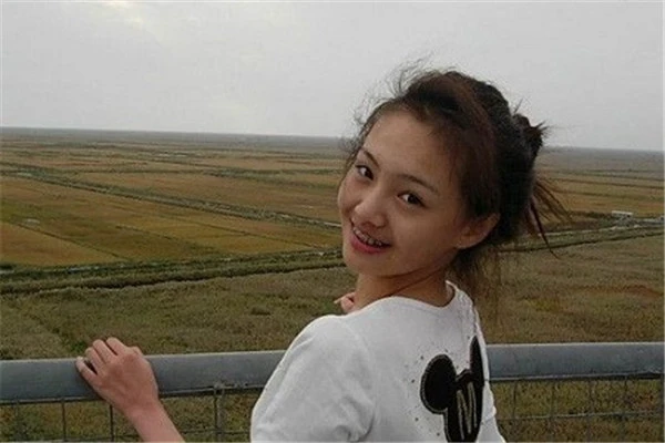 哪些类型的女性敢素颜出门，化妆品也会伤害肌肤 素颜出门 伤害肌肤 第3张