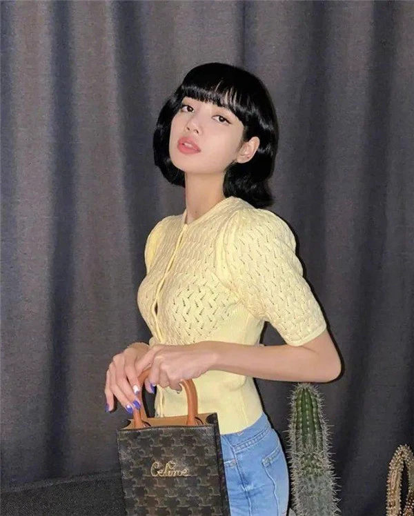 杨紫梳短发造型高级感十足，杨紫短发发型编发 杨紫 短发 第10张