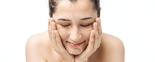 小苏打可以洗脸吗，小苏打洗脸的好处 护肤 第1张