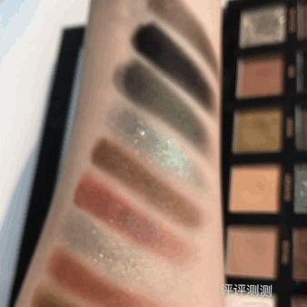 这个牌子和YSL TF一样好用，为什么会没人知道 评评测测 眼影测评 眼影教程 美妆 第12张