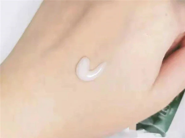 娇韵诗双萃精华舒缓肌肤， 保湿效果超强 娇韵诗 精华 第13张