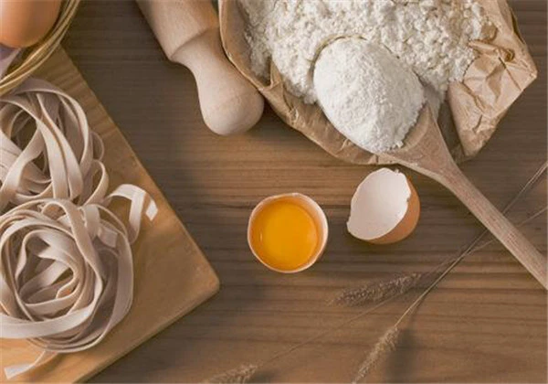 脸上长痘痘如何消除，祛痘就吃这些食物 护肤 第5张