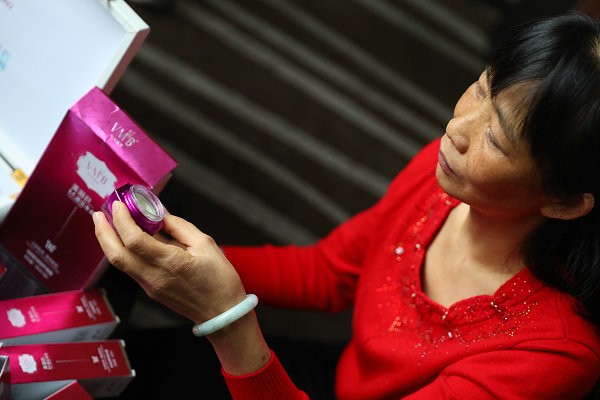 激光祛斑掉痂后有红印子，激光祛斑后有什么不能吃的 祛斑 第1张