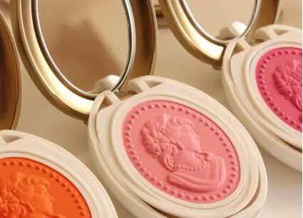 腮红什么牌子好，这些美妆单品品牌好货都在这里 腮红 腮红排行榜 腮红什么牌子好 美妆 第9张