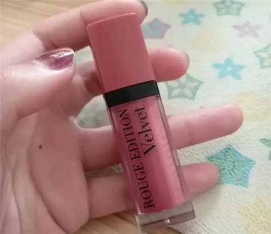 使用频率超高的5支口红,两位数价格,三位数质感 显白不挑皮 口红 第4张 使用频率超高的5支口红,两位数价格,三位数质感 显白不挑皮 口红 第4张