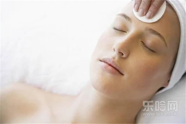 开口粉刺和闭口怎么区分 护肤 第8张 开口粉刺和闭口怎么区分 护肤 第8张