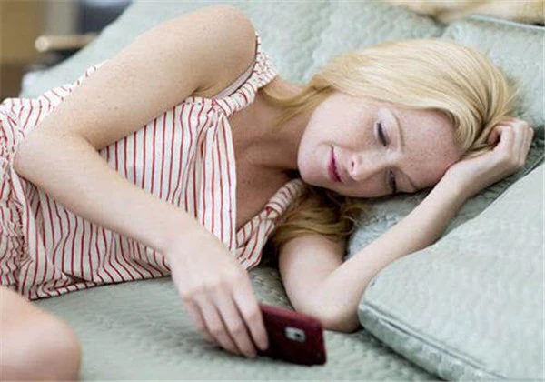 t区长痘痘是什么原因 护肤 第2张