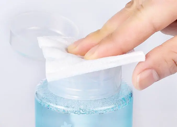 怎么卸妆干净不残留,快速卸妆方法 卸妆 快速卸妆 快速卸妆不残留方法步骤图 美妆 第4张 怎么卸妆干净不残留,快速卸妆方法 卸妆 快速卸妆 快速卸妆不残留方法步骤图 美妆 第4张