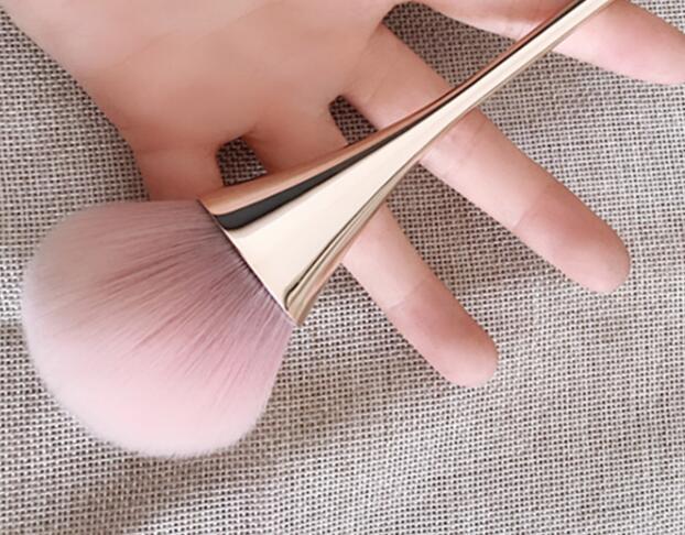 腮红刷什么牌子好用，高性价化妆刷排行榜 腮红 腮红刷排行榜 什么牌子腮红刷好用 美妆 第1张