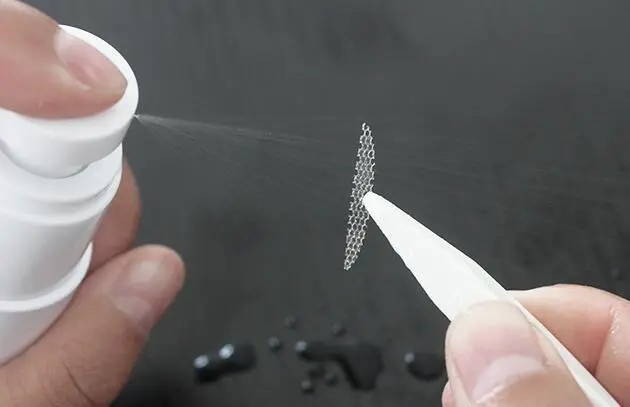 双眼皮贴怎么卸妆，卸掉双眼皮贴便捷方法 卸妆 卸掉双眼皮贴 卸掉双眼皮贴便捷方法 美妆 第3张