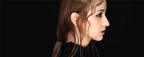 唇膏能不能涂睫毛上，润唇膏增长睫毛用多久 护肤 第1张