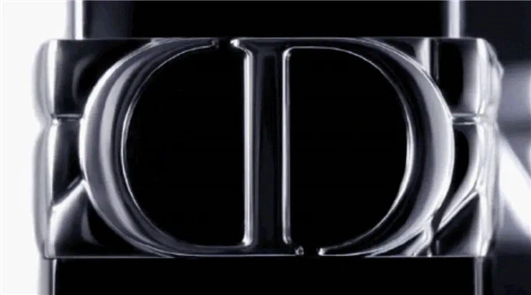 迪奥蓝金唇膏收割彩妆亮点，口红外壳充满高级 迪奥 唇膏 第3张