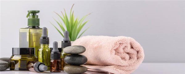 雪松精油的功效与作用，雪松精油的注意事项 护肤 第1张