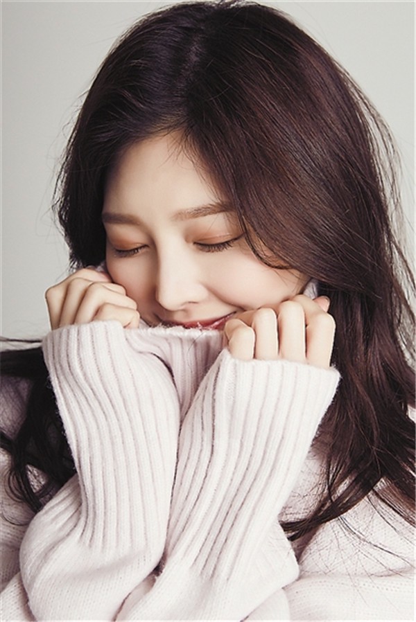 秋冬季肌肤缺水彩妆效果不如意,妆前护理滋养肌肤很关键 缺水 彩妆 第1张 秋冬季肌肤缺水彩妆效果不如意,妆前护理滋养肌肤很关键 缺水 彩妆 第1张