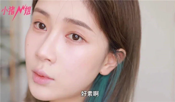 如何打造通透自然妆容，BB霜与粉底液的区别 BB霜 粉底液 第7张